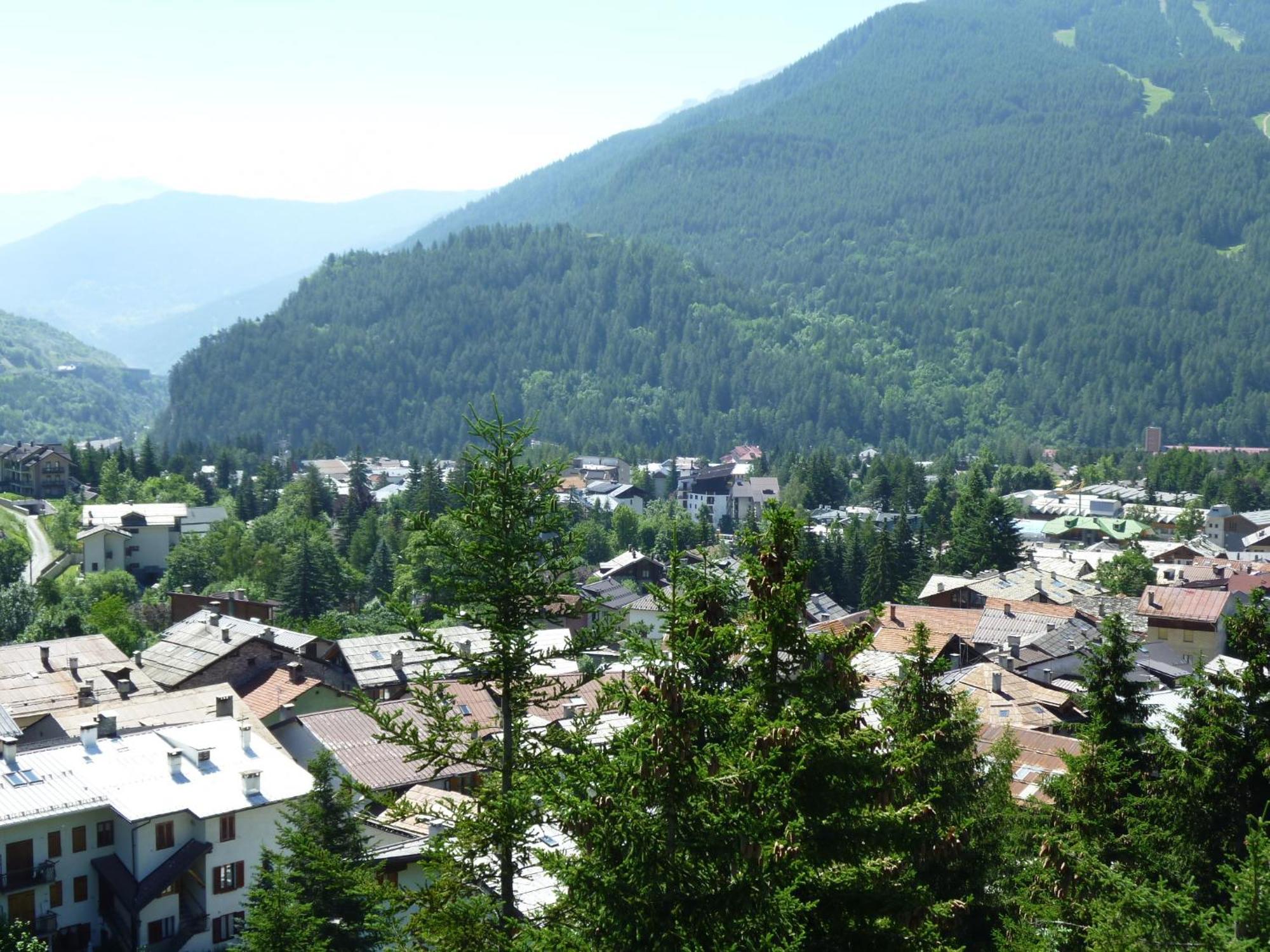 Pensione Bianca Bardonecchia Exteriör bild