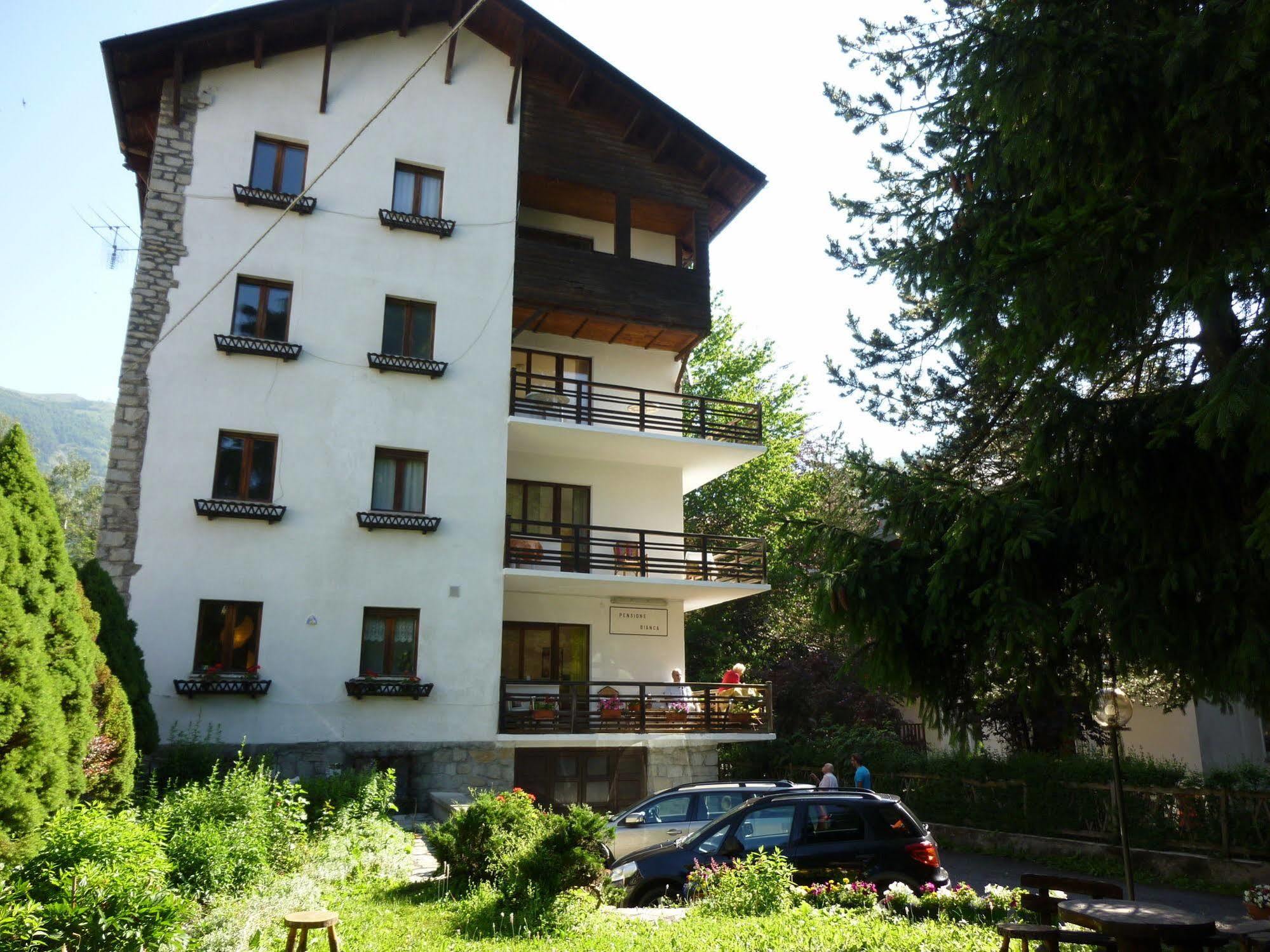 Pensione Bianca Bardonecchia Exteriör bild